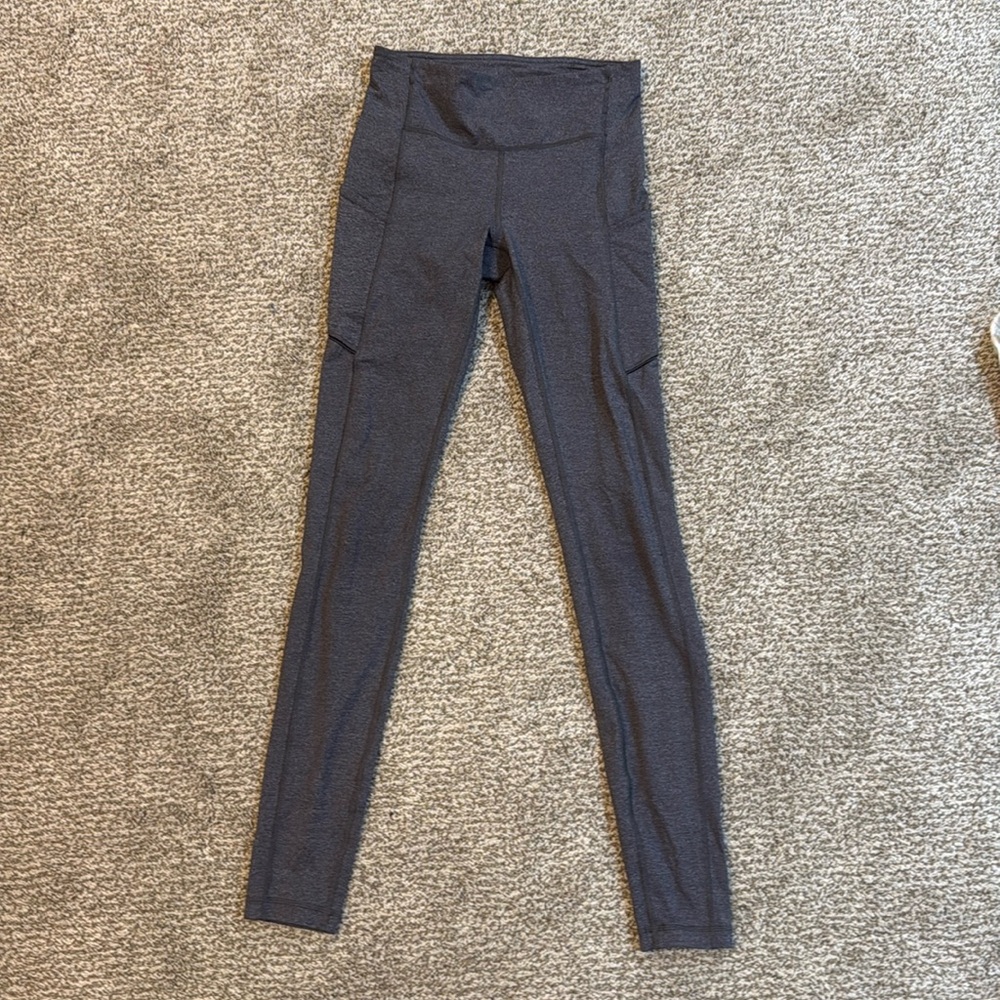 COPY - Dark grey lululemon leggings